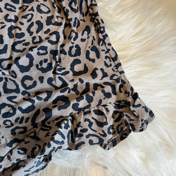 American Eagle Cheetah Print Shorts - Picture 4 of 9